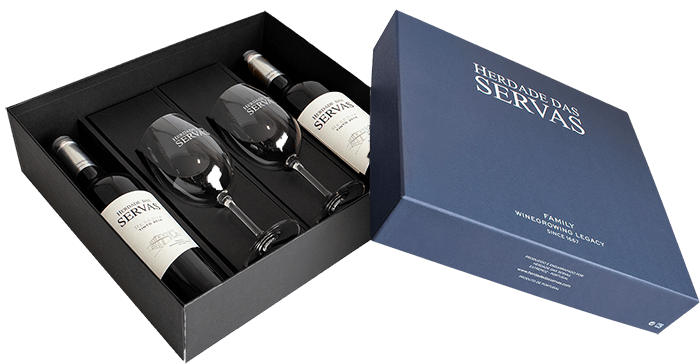 Servas Reserve Set Red (2 Bottles and 2 Glasses) 2016